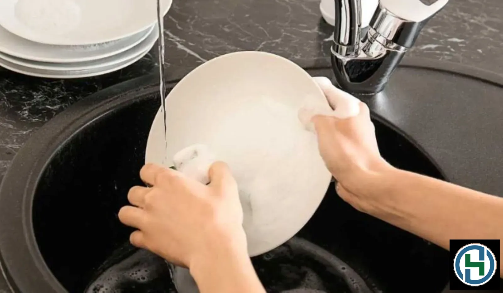 Khả năng đánh bay dầu mỡ giúp bát đĩa luôn sạch bong kin kít