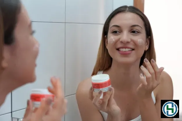 Cấp ẩm ngay sau khi rửa mặt là bước sống còn đối với làn da khô