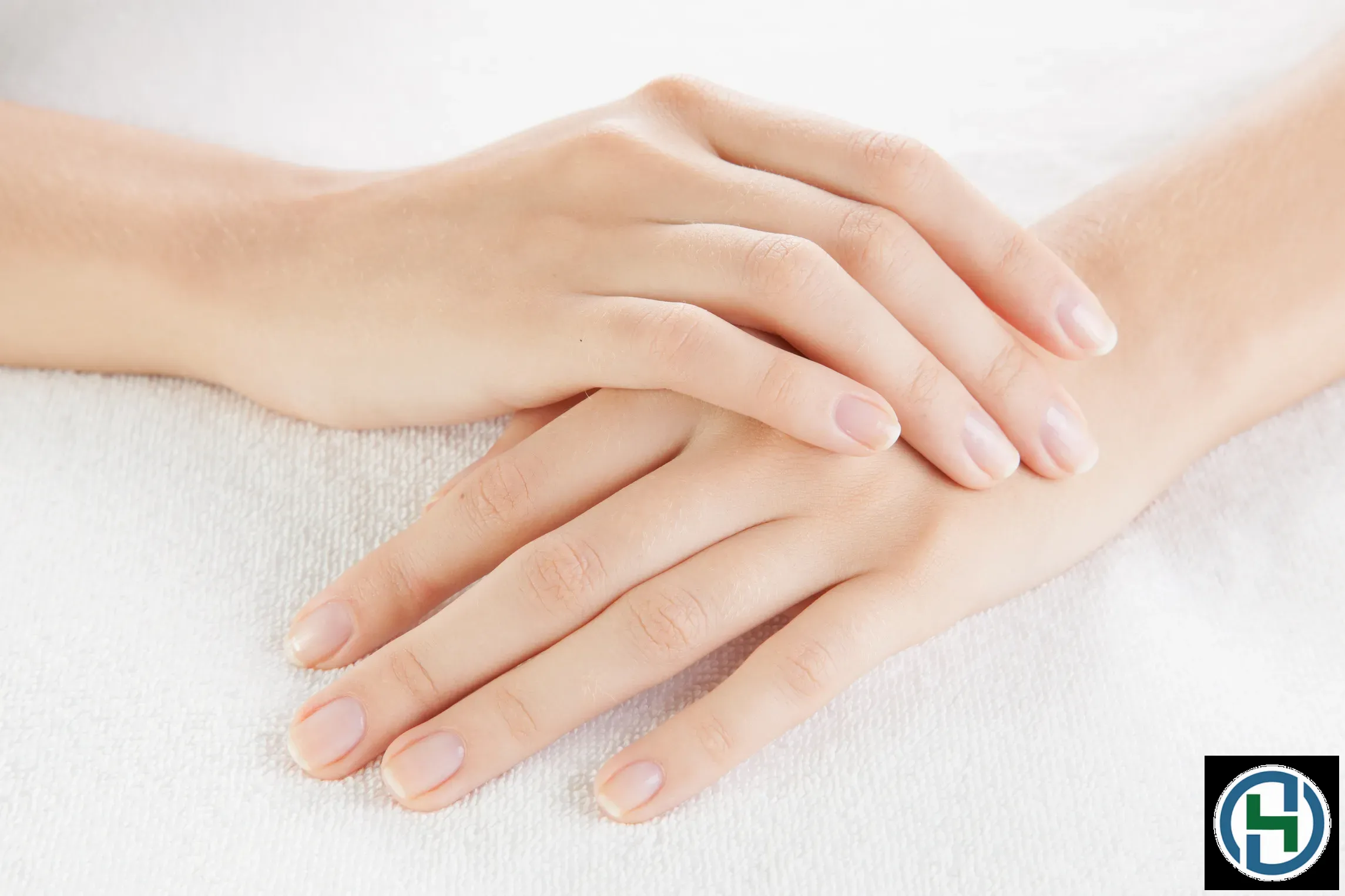 Chăm sóc và bảo vệ đôi tay đúng cách giúp người nội trợ luôn tự tin và khỏe mạnh