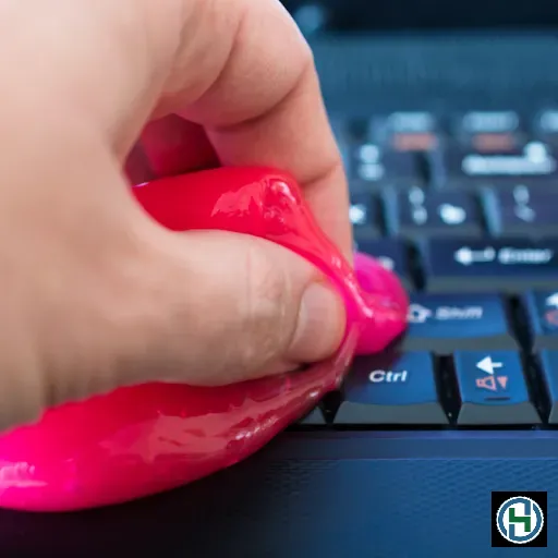 Vệ sinh các thiết bị điện tử đúng cách giúp kéo dài tuổi thọ sản phẩm và bảo vệ sức khỏe