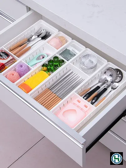 Sử dụng vách ngăn và hộp đựng giúp tối ưu hóa không gian lưu trữ