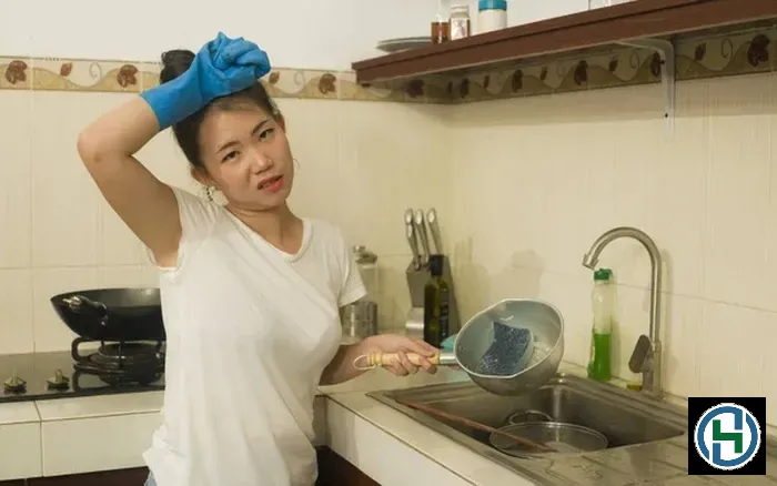 photo1707839071365-1707839071485490371414 Việc rửa bát hàng ngày không có biện pháp bảo vệ có thể gây hại nghiêm trọng cho da tay