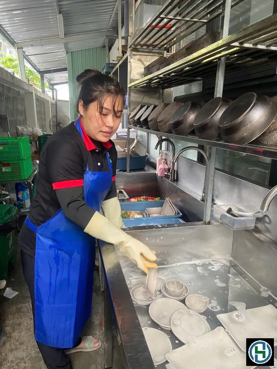 Khả năng đánh bay dầu mỡ giúp bát đĩa luôn sáng bóng và sạch khuẩn